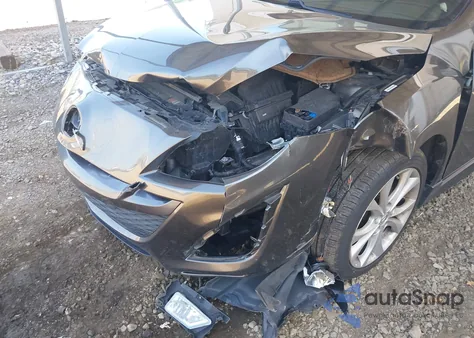 2011 Mazda Mazda3 S Sport z USA, uszkodzony, nr VIN JM1BL1K66B1901734